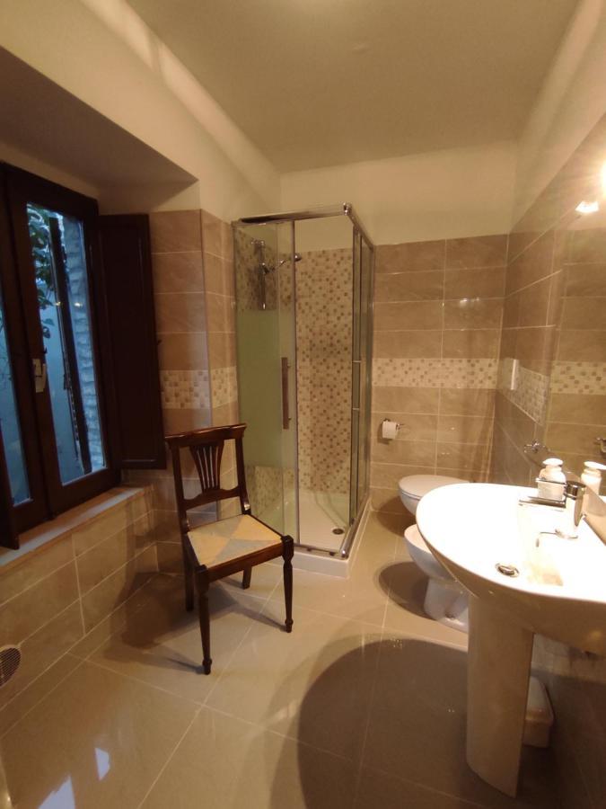 All'Archetto Del Terz'Ordine Assisi Ngoại thất bức ảnh